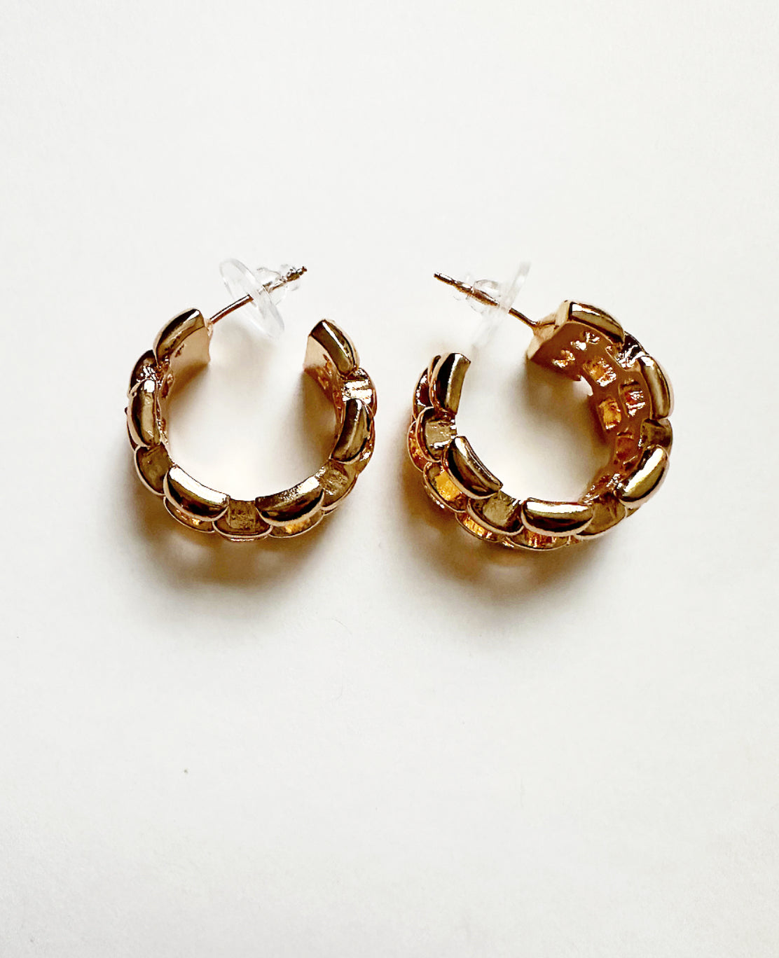 Side view of Betty Hoops.