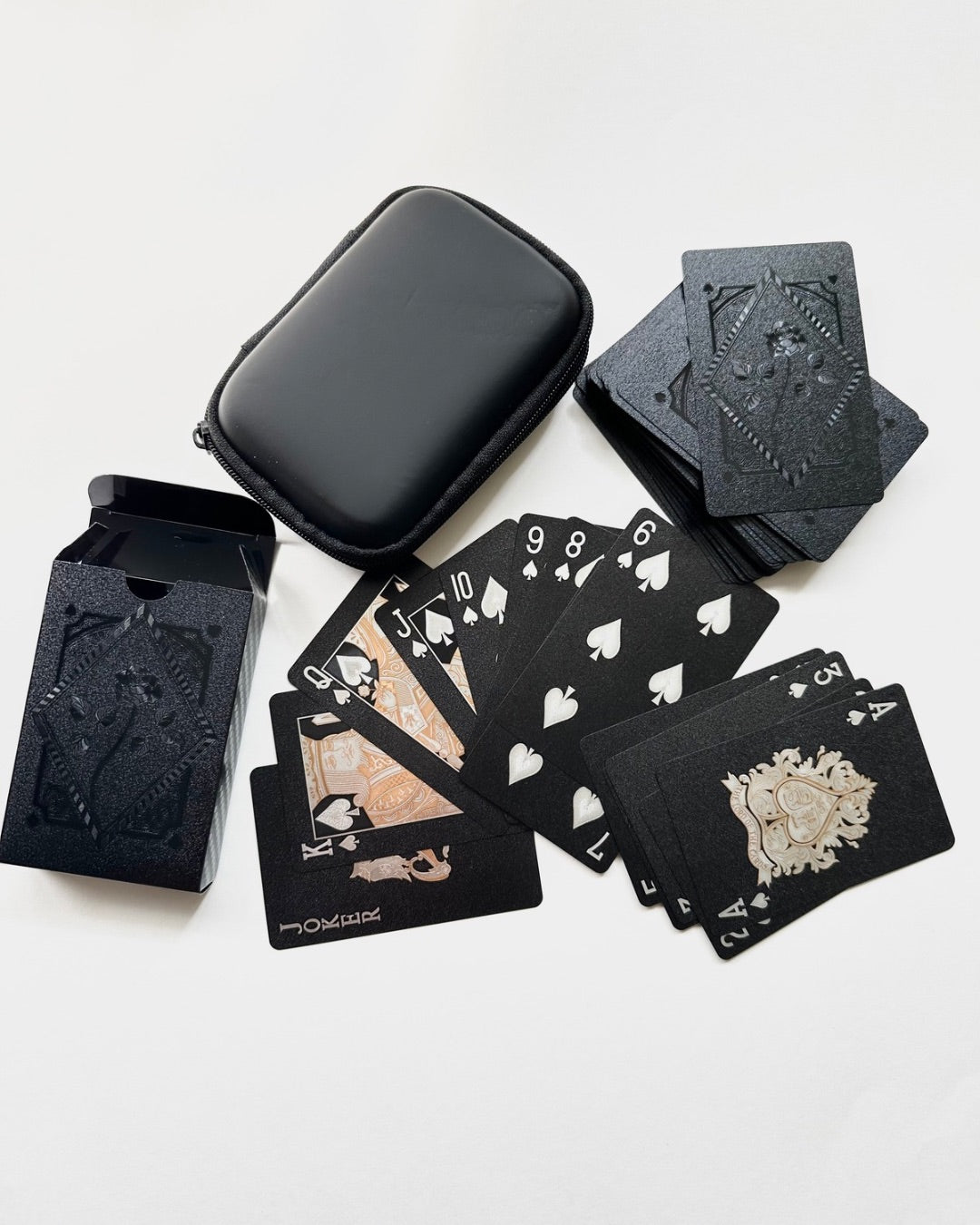 Texas Hold 'Em Playing Card Set and Case