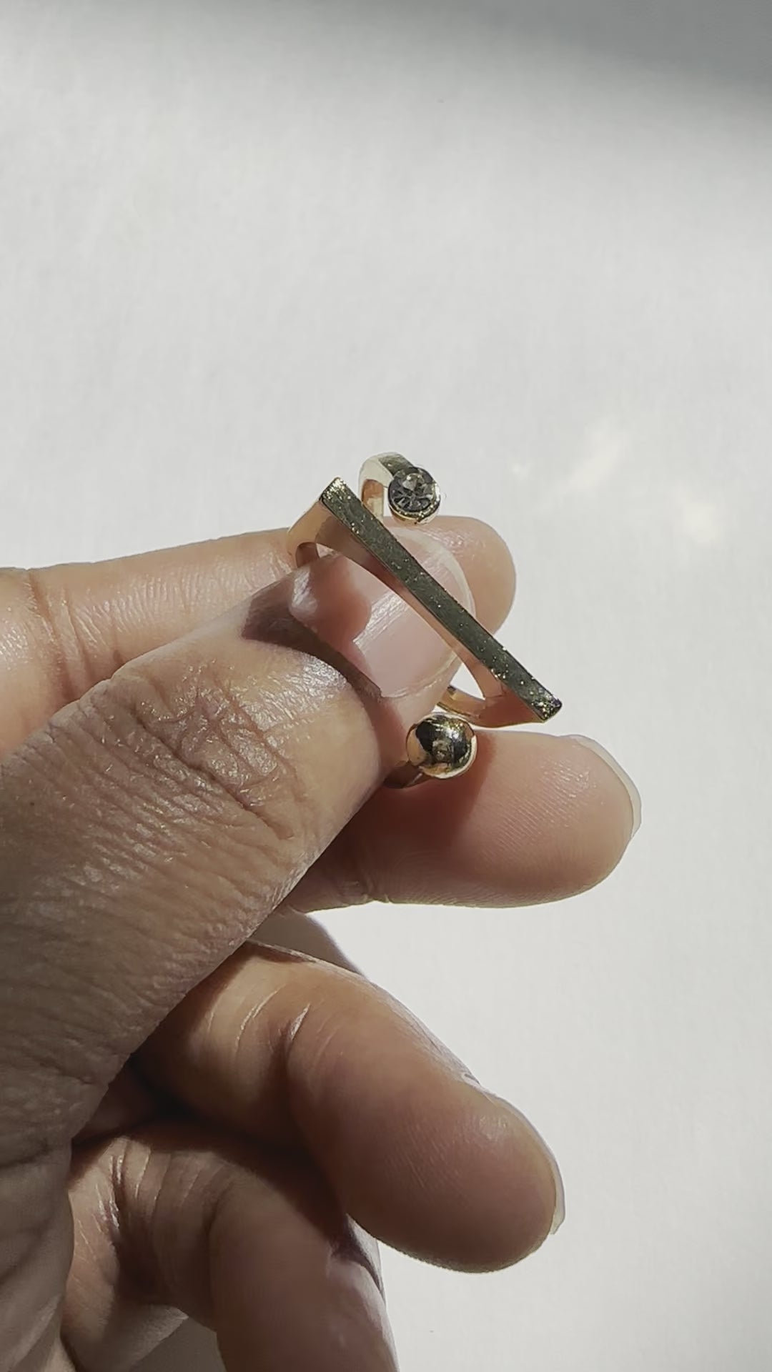 A real-time view of our So Maude Ring as displayed by our model.