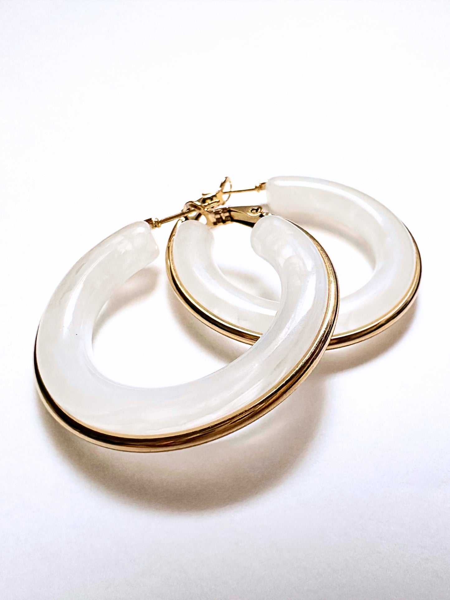 Allegra Hoops