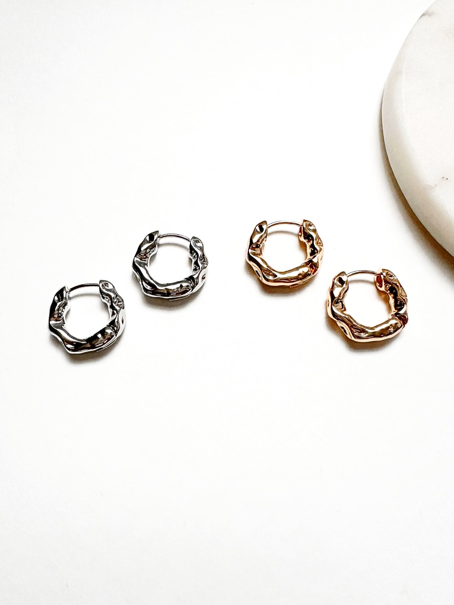 Pilar Mini Hoops